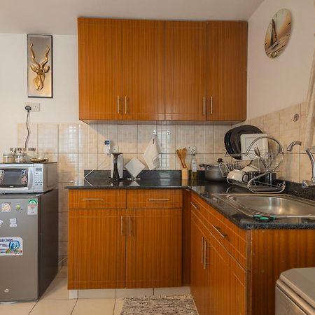 Furnished 1 Bedroom Apartment In Nairobi. 15 Mins To Cbd. Free Wi-Fi & Parking Dış mekan fotoğraf