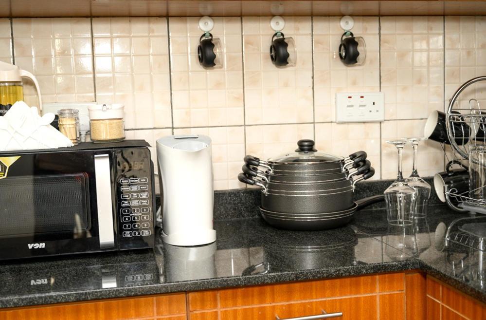 Furnished 1 Bedroom Apartment In Nairobi. 15 Mins To Cbd. Free Wi-Fi & Parking Dış mekan fotoğraf